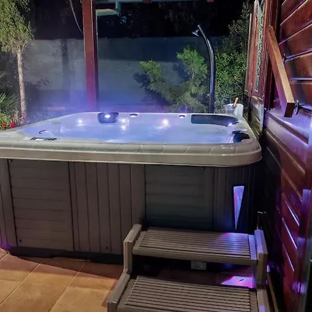 Holiday home Pure Nature Haven By The Sea With Hot Tub Rovinj