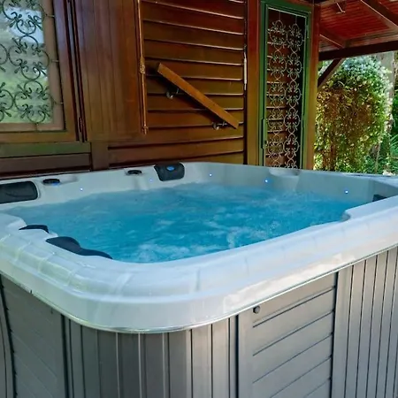 Pure Nature Haven By The Sea With Hot Tub Rovinj