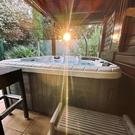 Pure Nature Haven By The Sea With Hot Tub