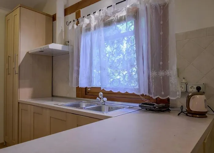 Σπίτι διακοπών Pure Nature Haven By The Sea With Hot Tub Ρόβινι