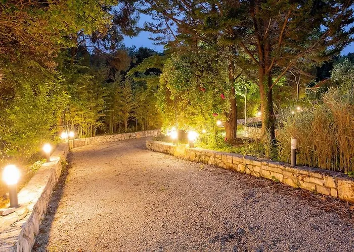 Pure Nature Haven By The Sea With Hot Tub Σπίτι διακοπών